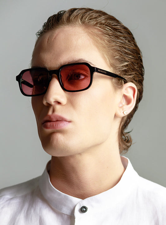 Aurinko Black with Pink Lenses
